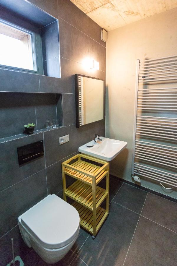 Exclusive Penzion Viva Residence มลาดาโบเลสลัฟ ภายนอก รูปภาพ
