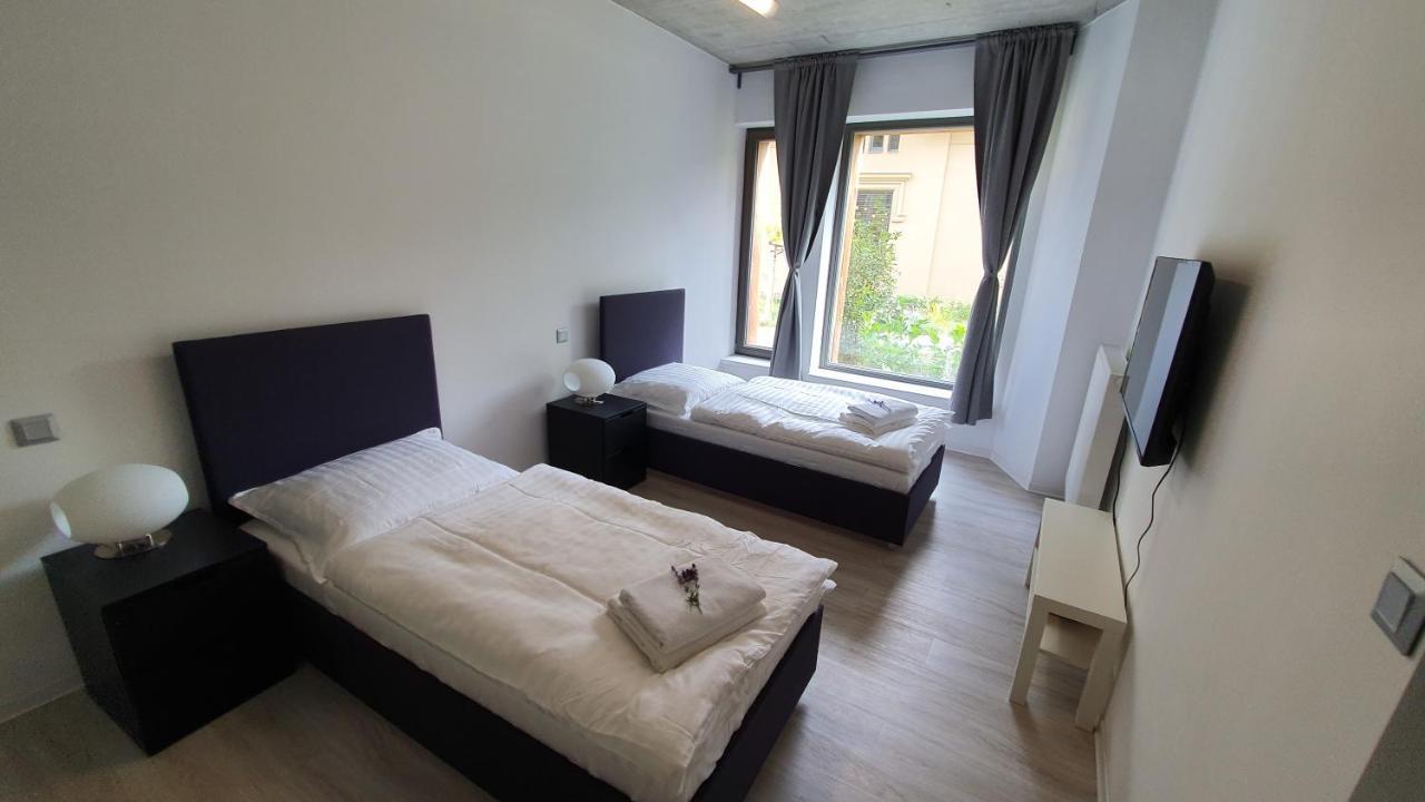 Exclusive Penzion Viva Residence มลาดาโบเลสลัฟ ภายนอก รูปภาพ