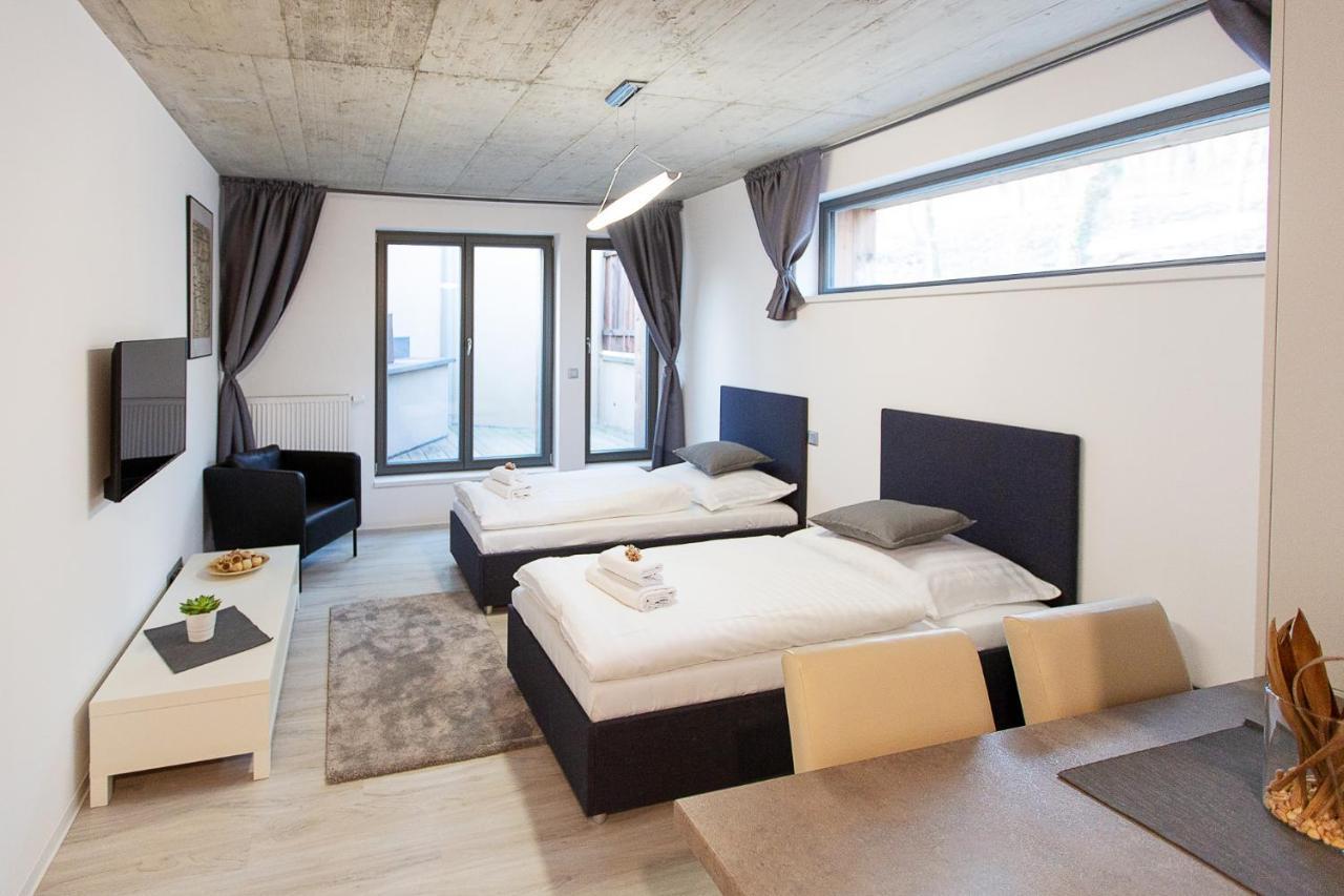 Exclusive Penzion Viva Residence มลาดาโบเลสลัฟ ภายนอก รูปภาพ